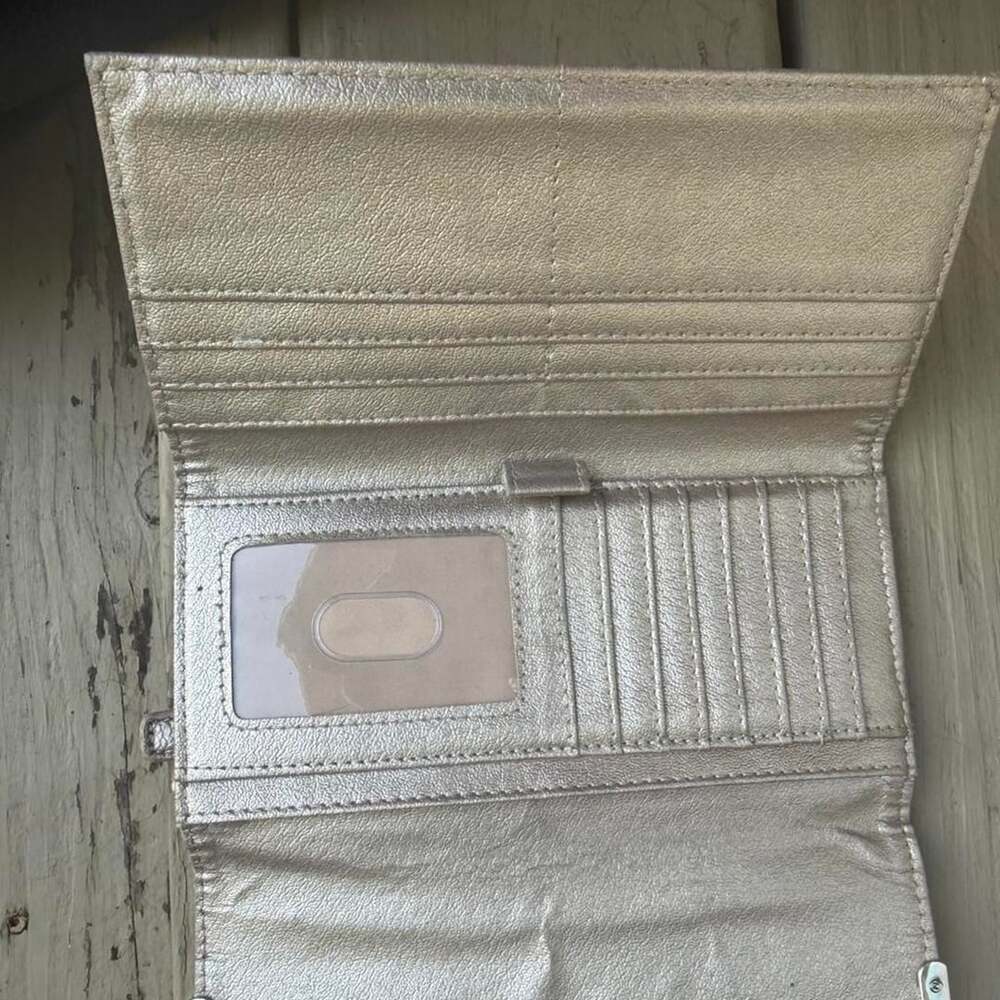 Nine West Silver Wallet Pebbled Faux Leather Snap Flap ID Window